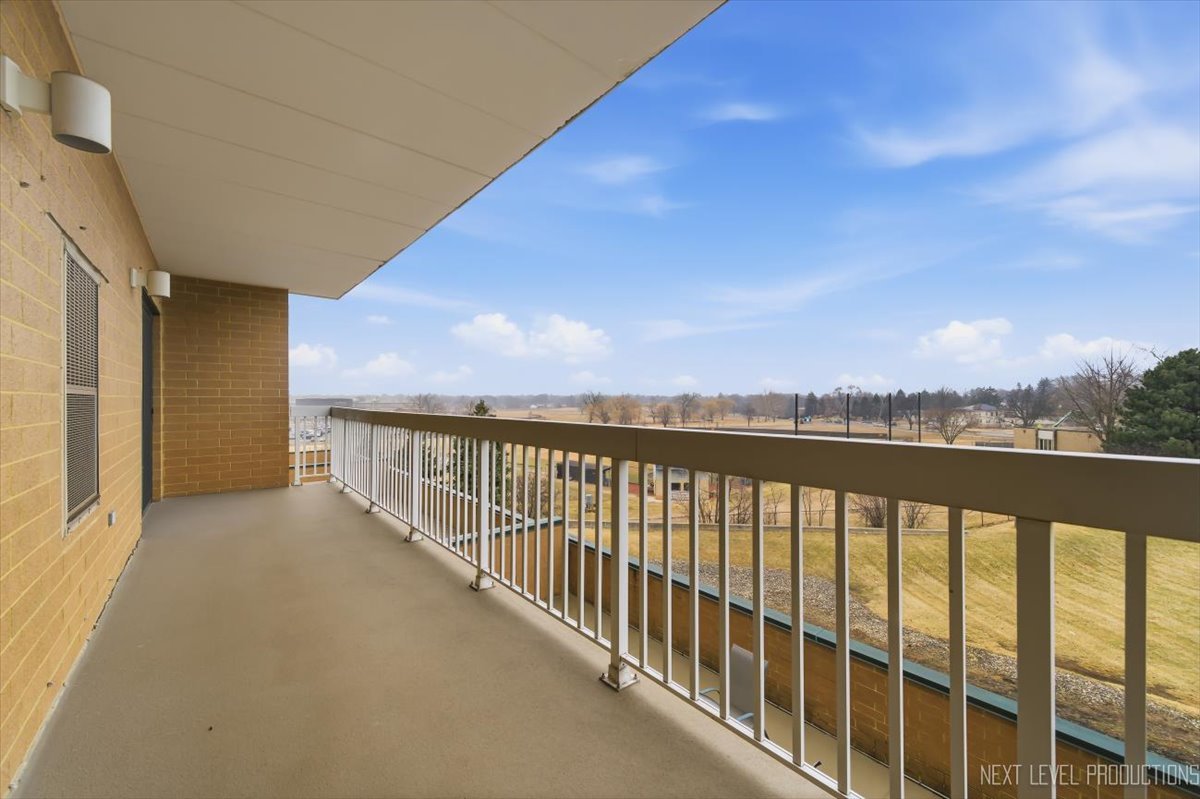 1500 S Ardmore Avenue Unit: 304