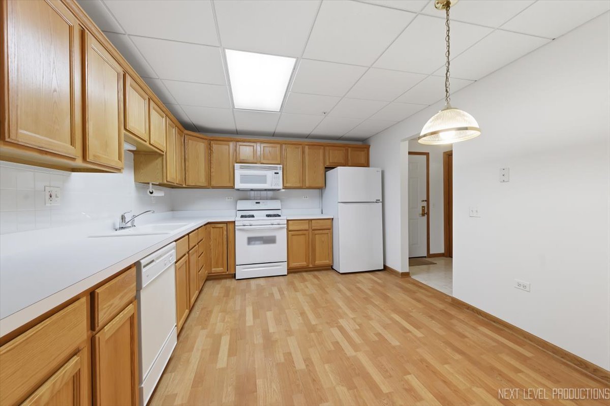 1500 S Ardmore Avenue Unit: 304