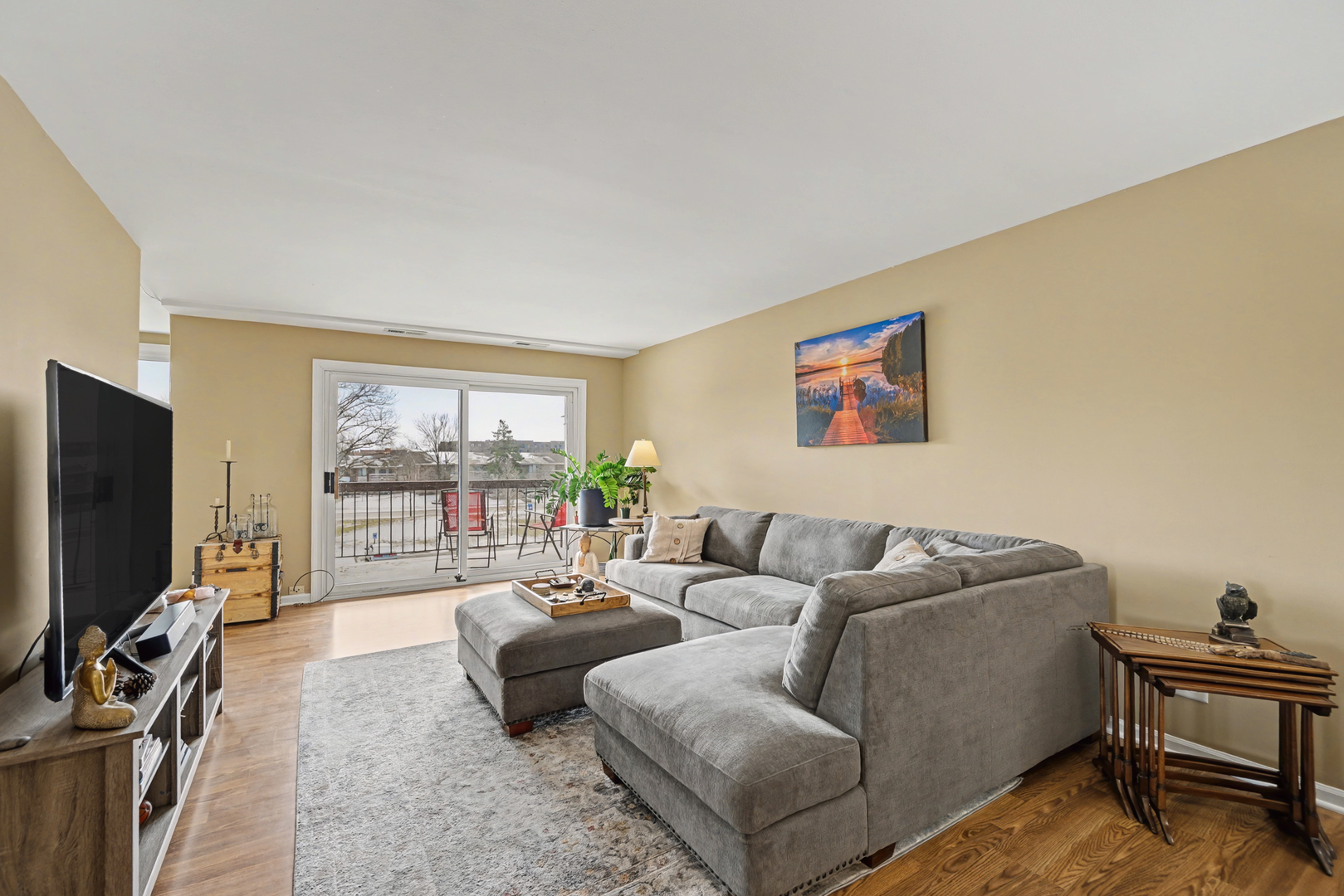 450 Raintree Court Unit: 3B