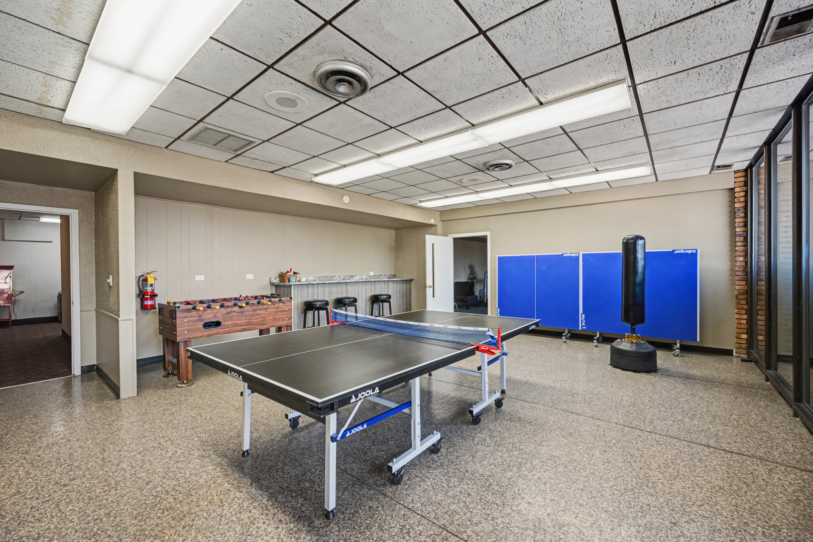 450 Raintree Court Unit: 3B