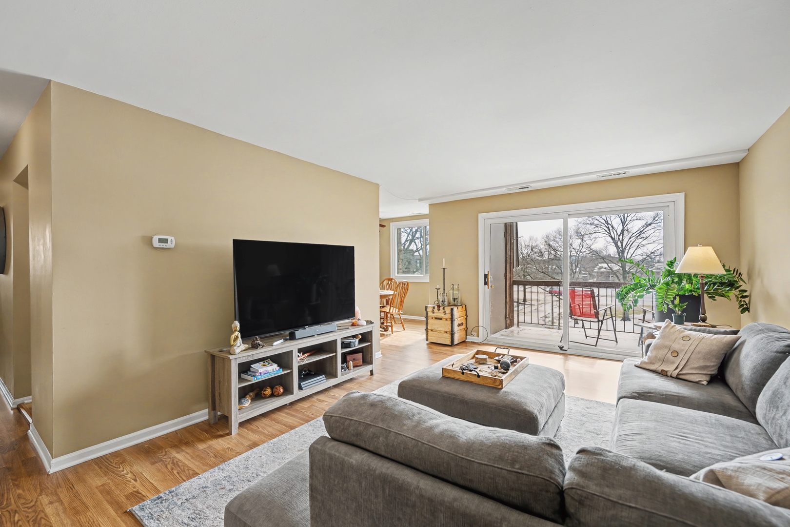 450 Raintree Court Unit: 3B