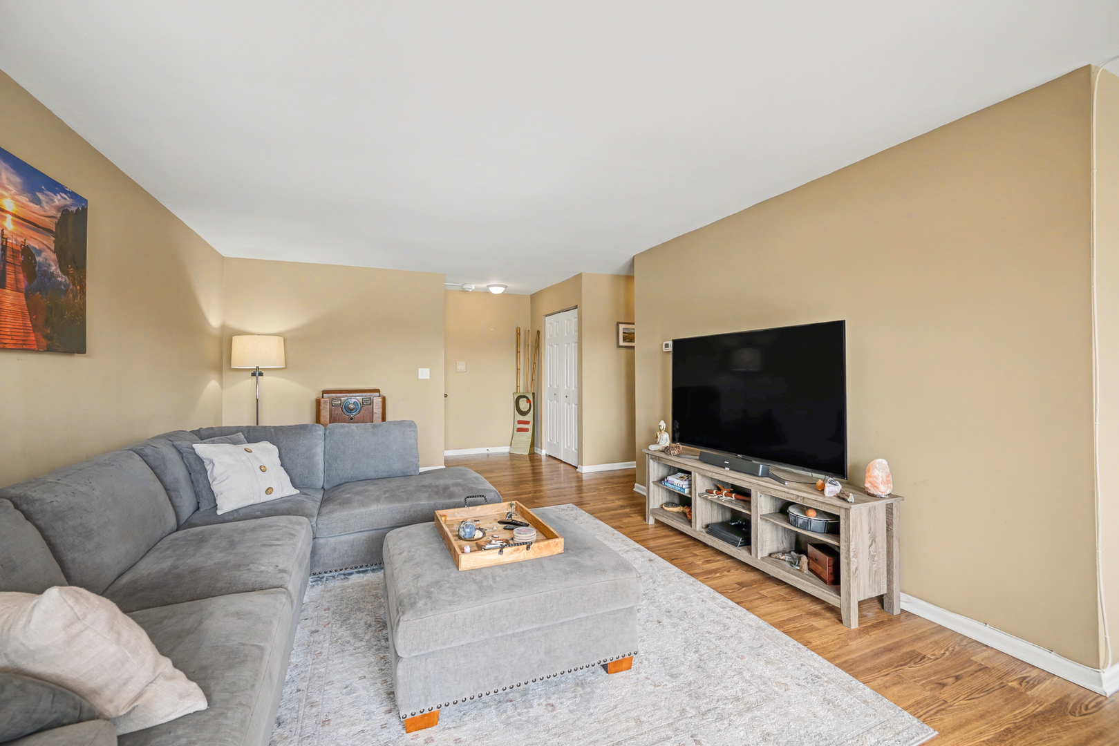 450 Raintree Court Unit: 3B