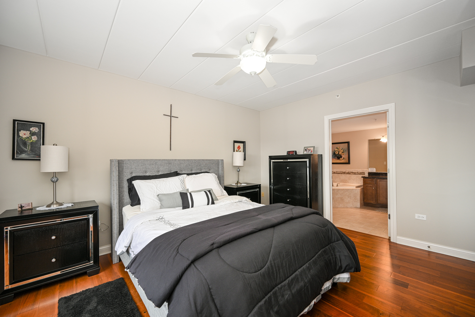 8505 Woodward Avenue Unit: 201