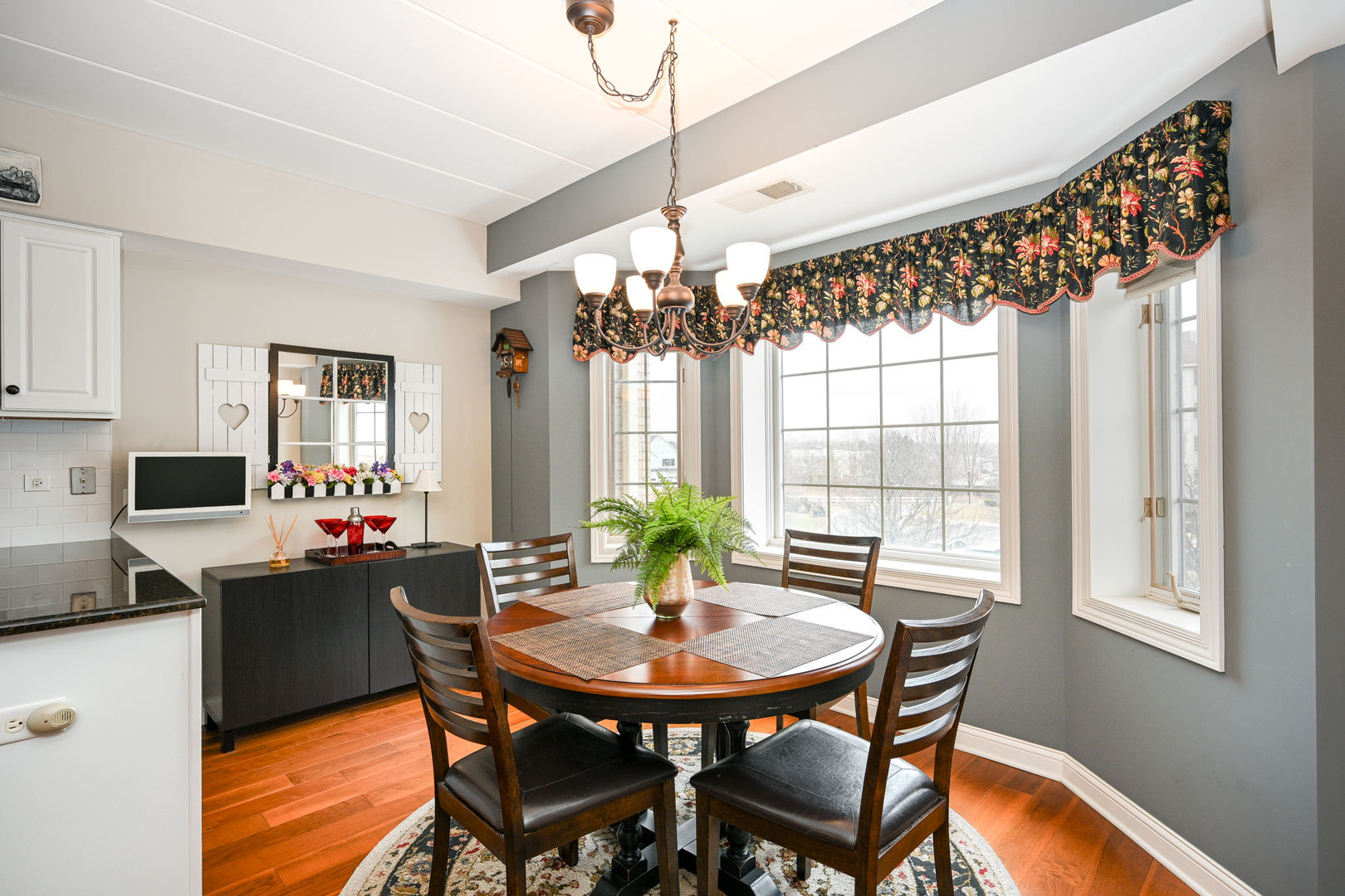 8505 Woodward Avenue Unit: 201