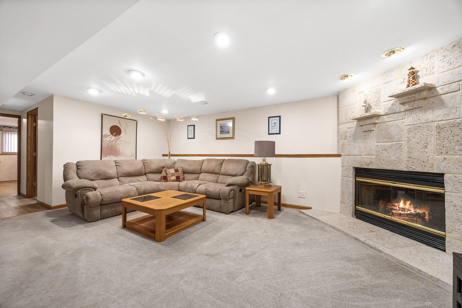 8000 Oakview Lane