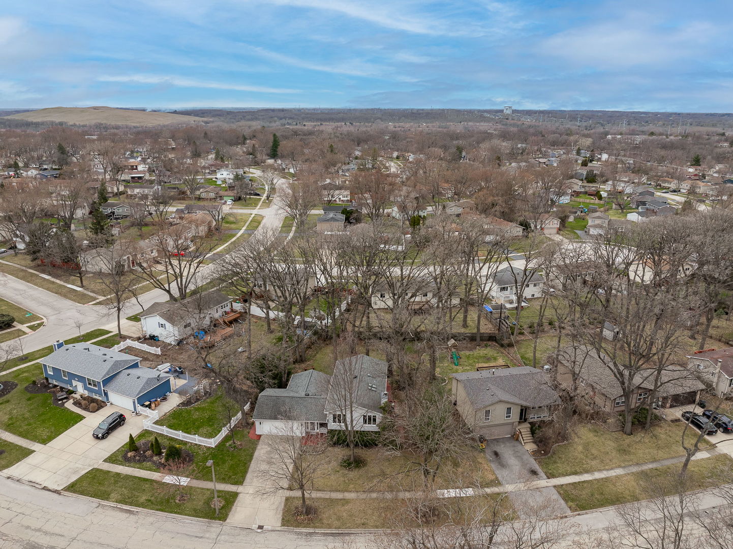 8000 Oakview Lane