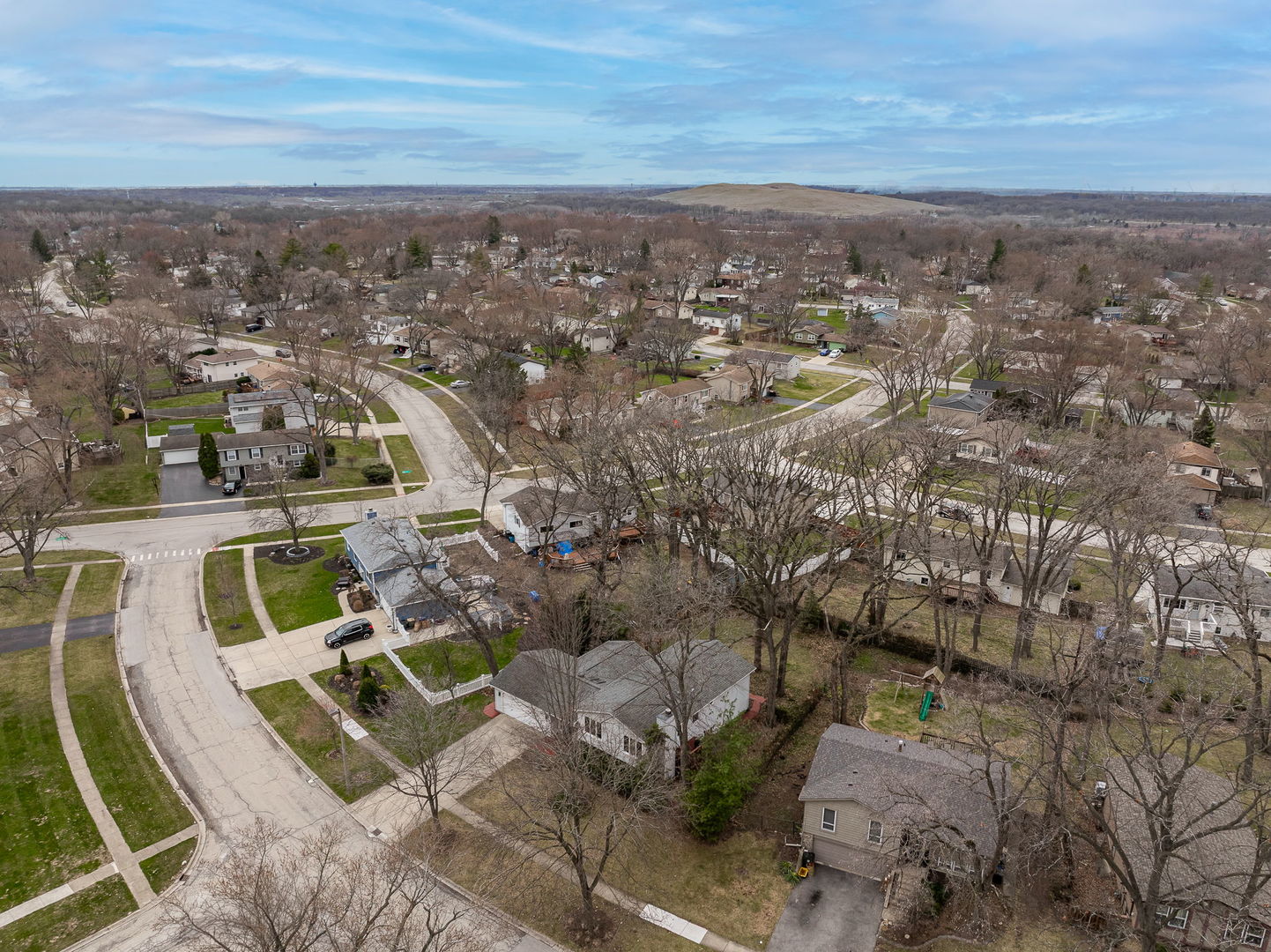 8000 Oakview Lane