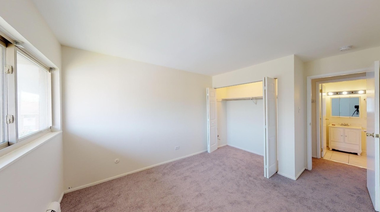 693 E Fullerton Avenue Unit: 203