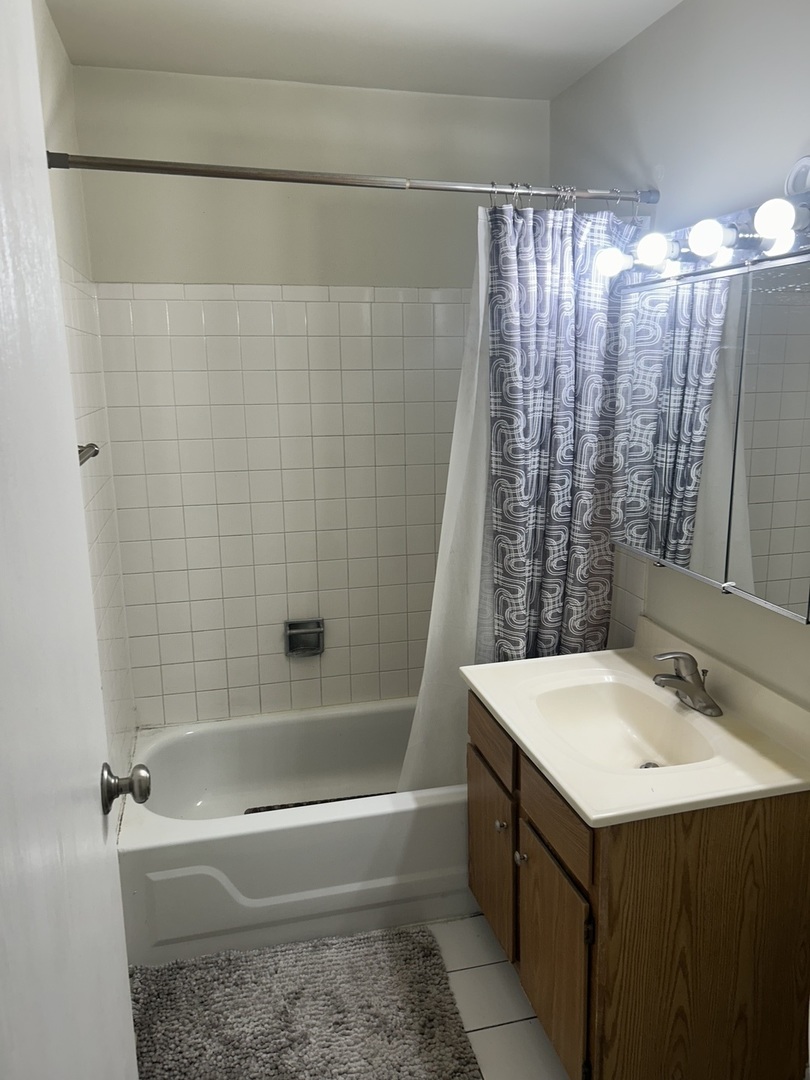 330 Shorewood Drive Unit: 3B