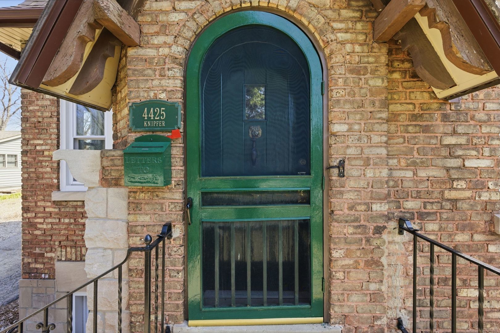 4425 Wilson Avenue