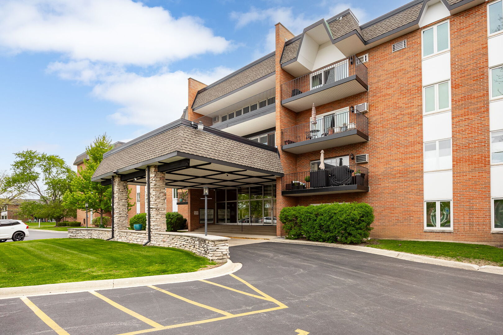 4221 Saratoga Avenue Unit: 410A