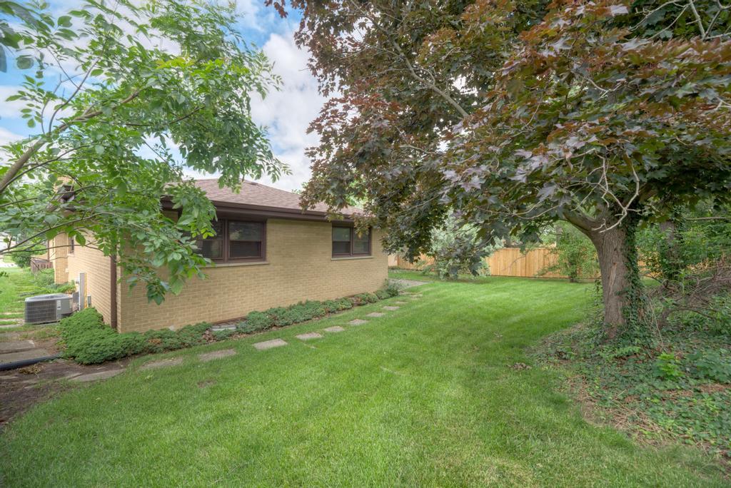 8017 Sawyer Road