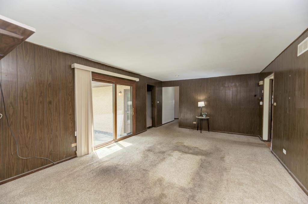 8017 Sawyer Road