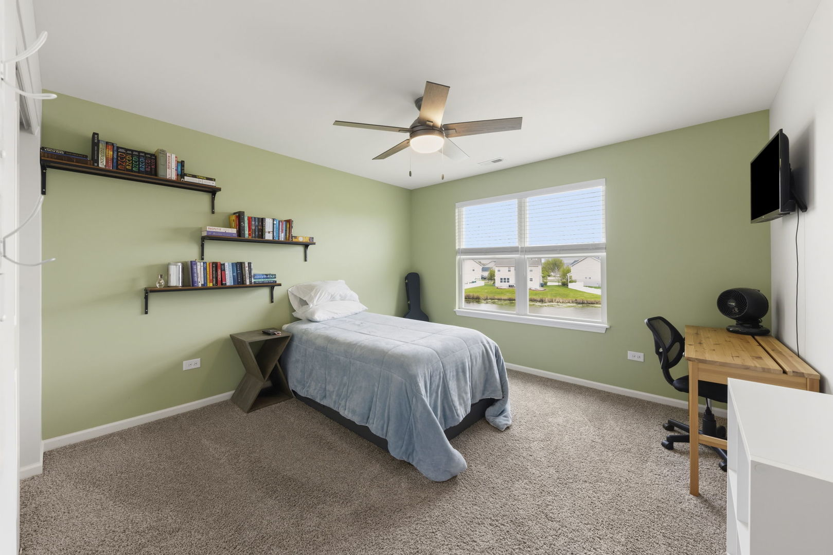 2219 Daly Lane