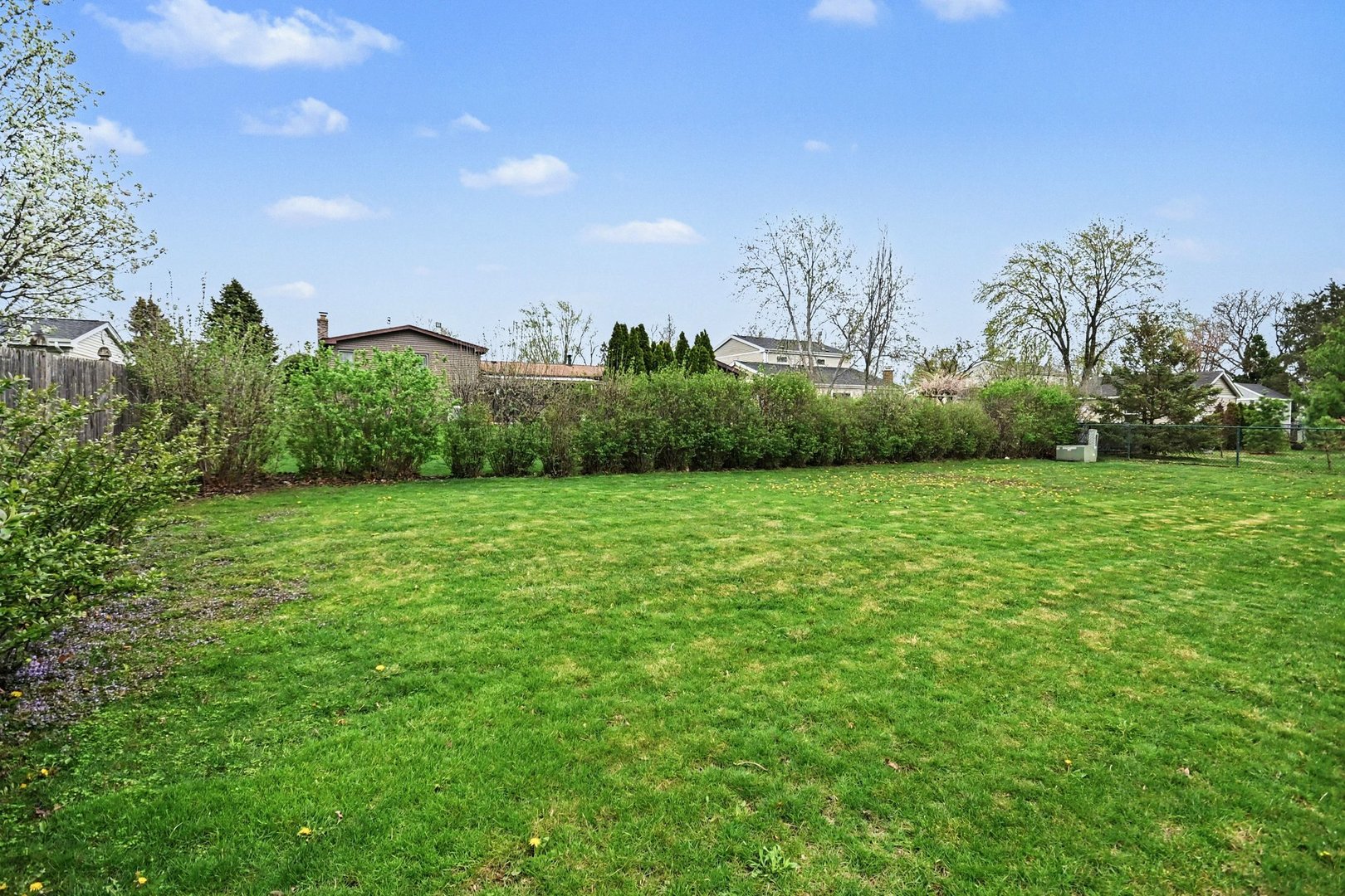 3941 Roslyn Road
