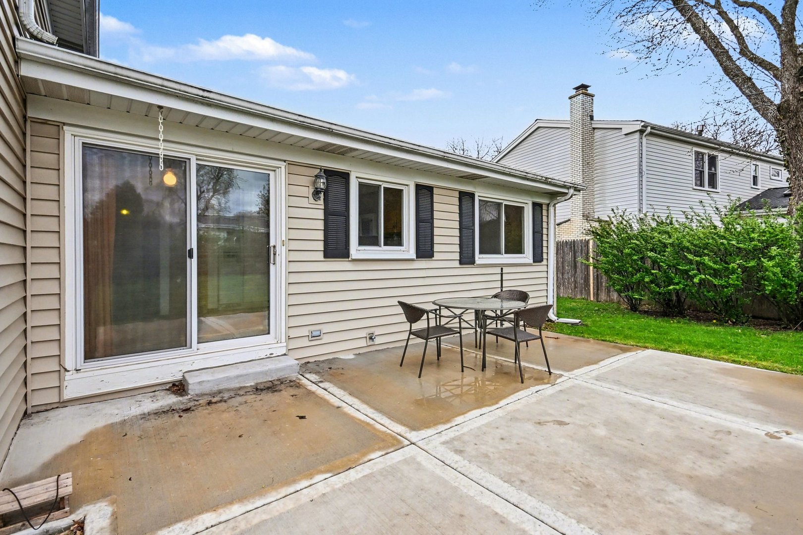 3941 Roslyn Road