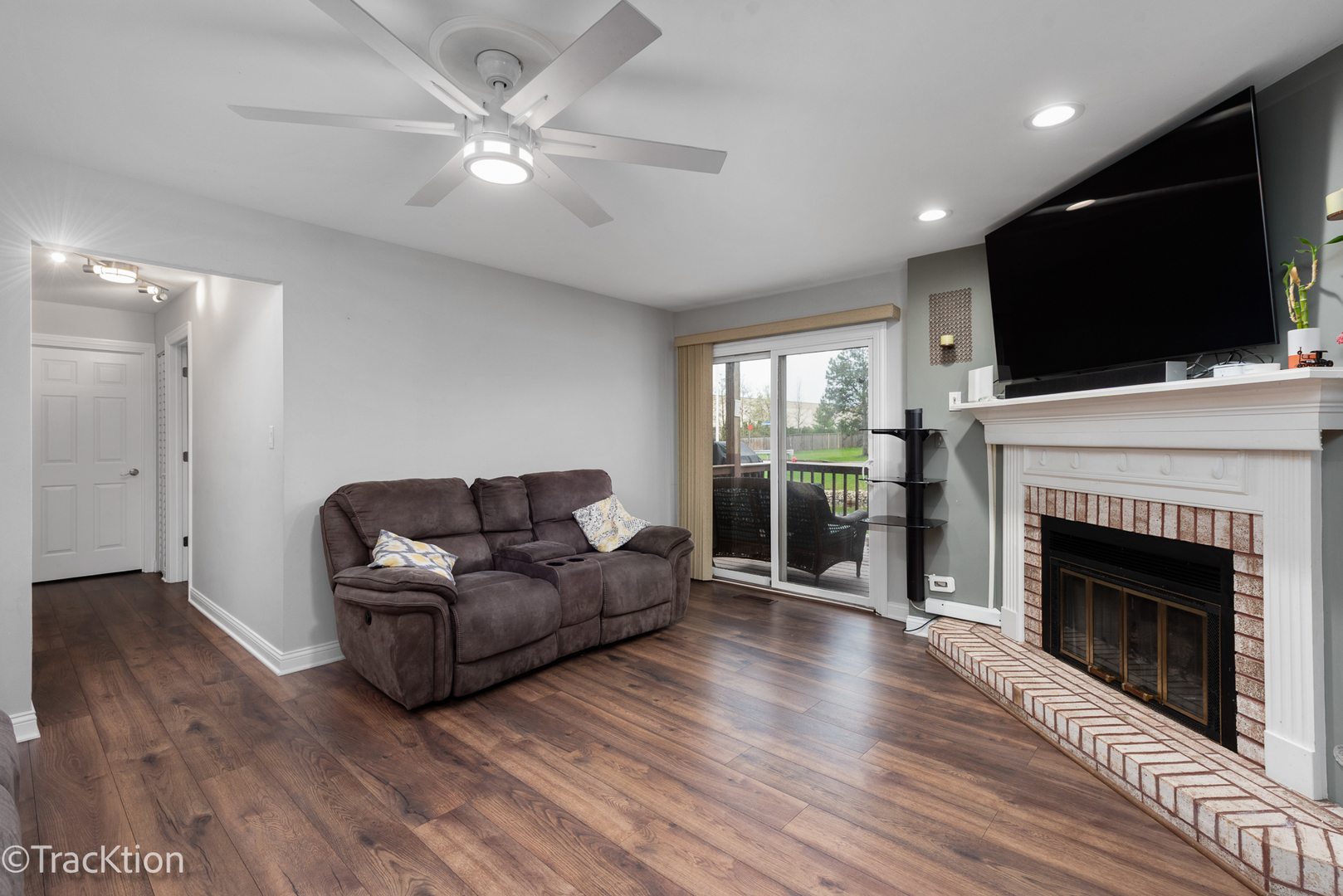 717 Maplewood Court Unit: B