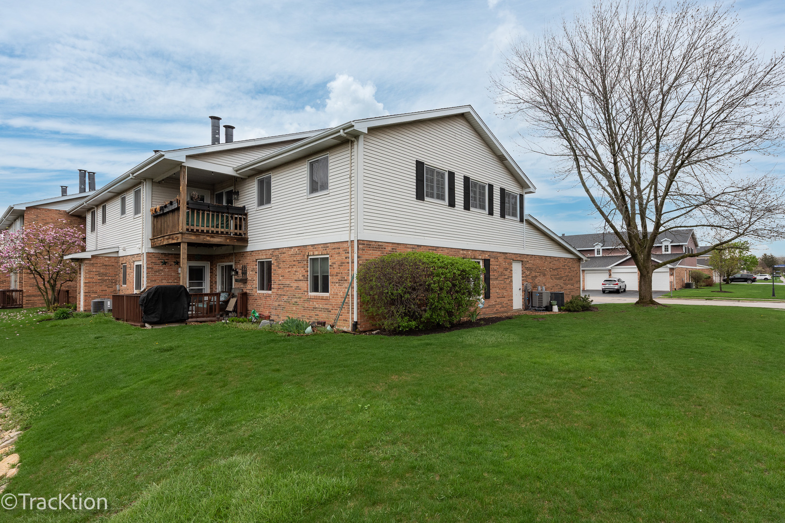 717 Maplewood Court Unit: B