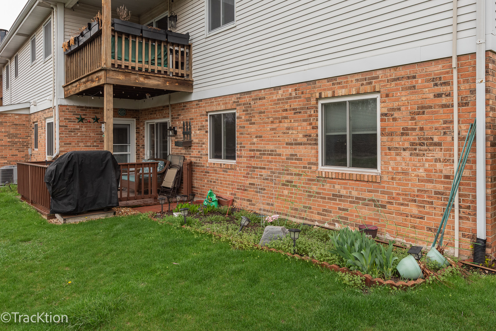 717 Maplewood Court Unit: B