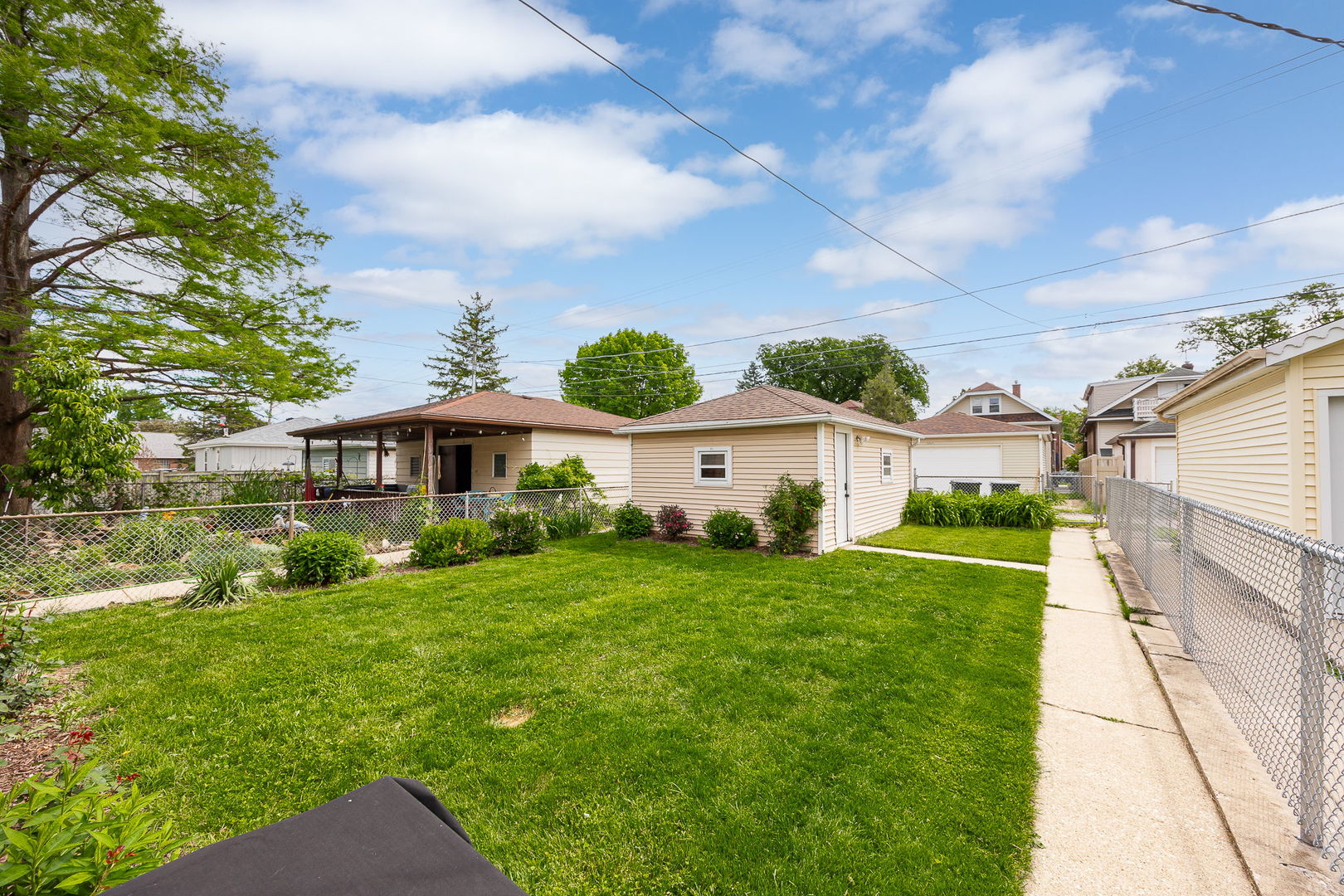 3311 Sunnyside Avenue