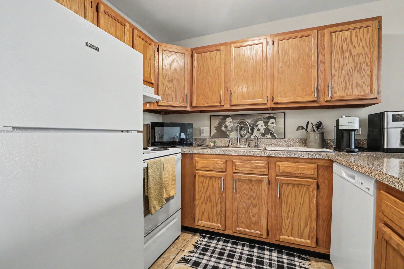 5810 Oakwood Drive Unit: 5C