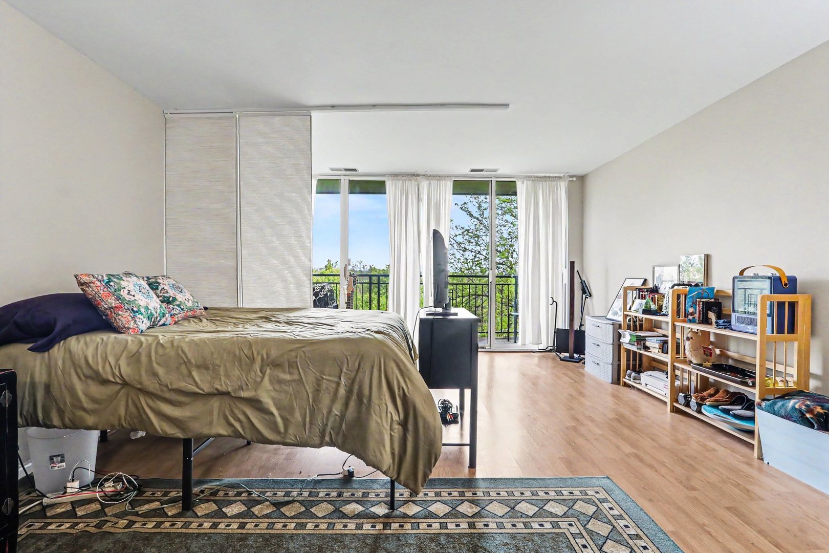 5810 Oakwood Drive Unit: 5C