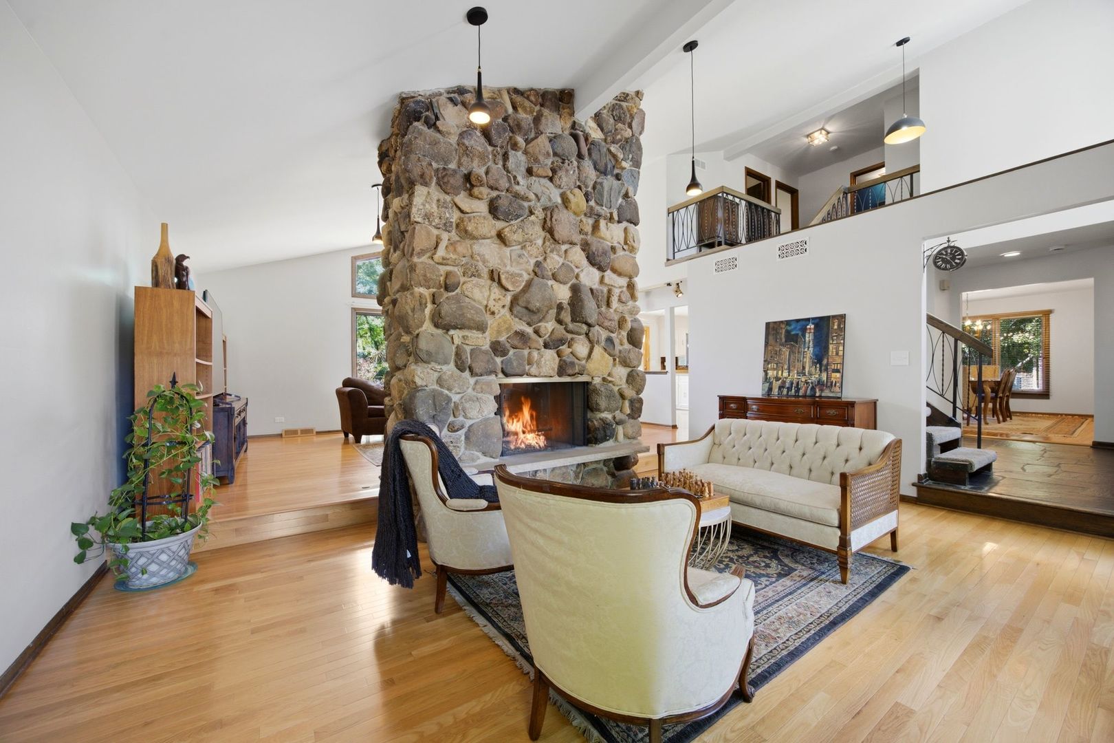 19W471 Deerpath Lane