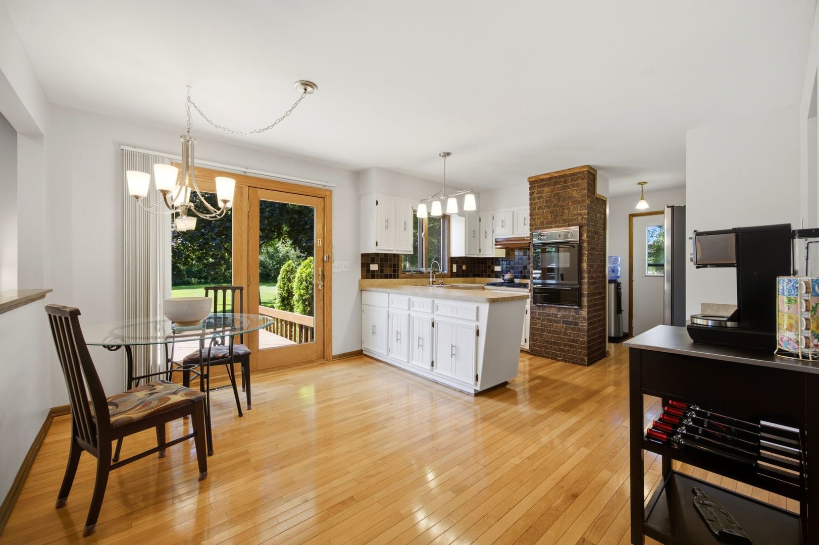19W471 Deerpath Lane