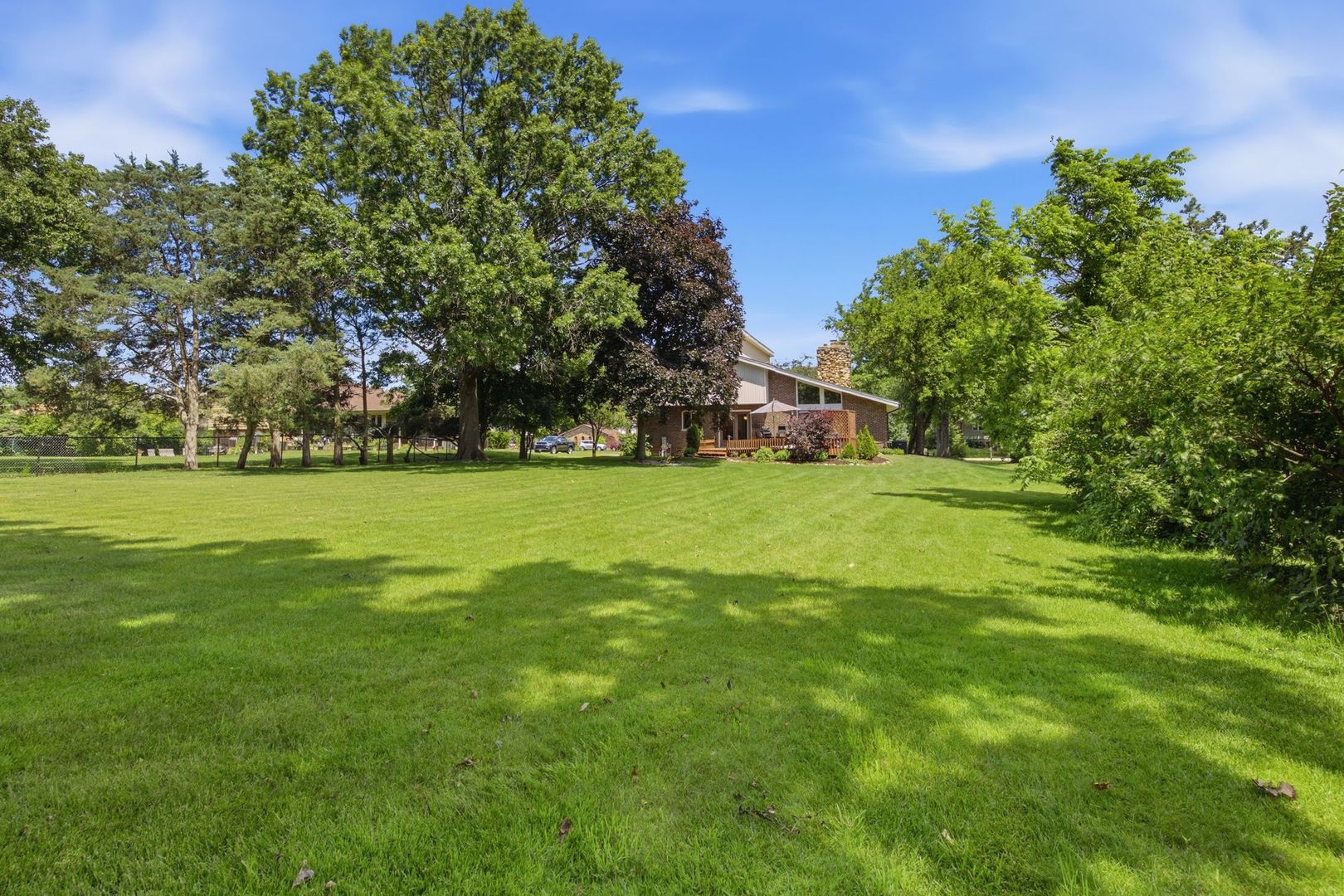 19W471 Deerpath Lane