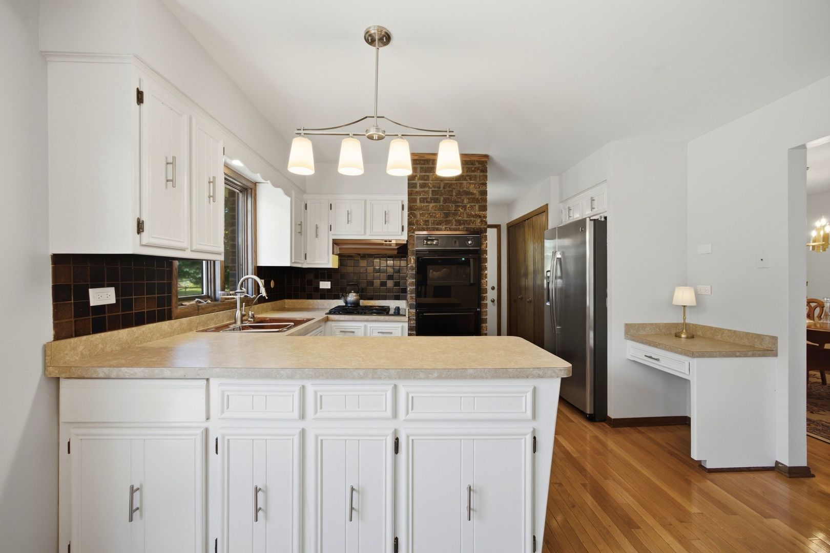 19W471 Deerpath Lane
