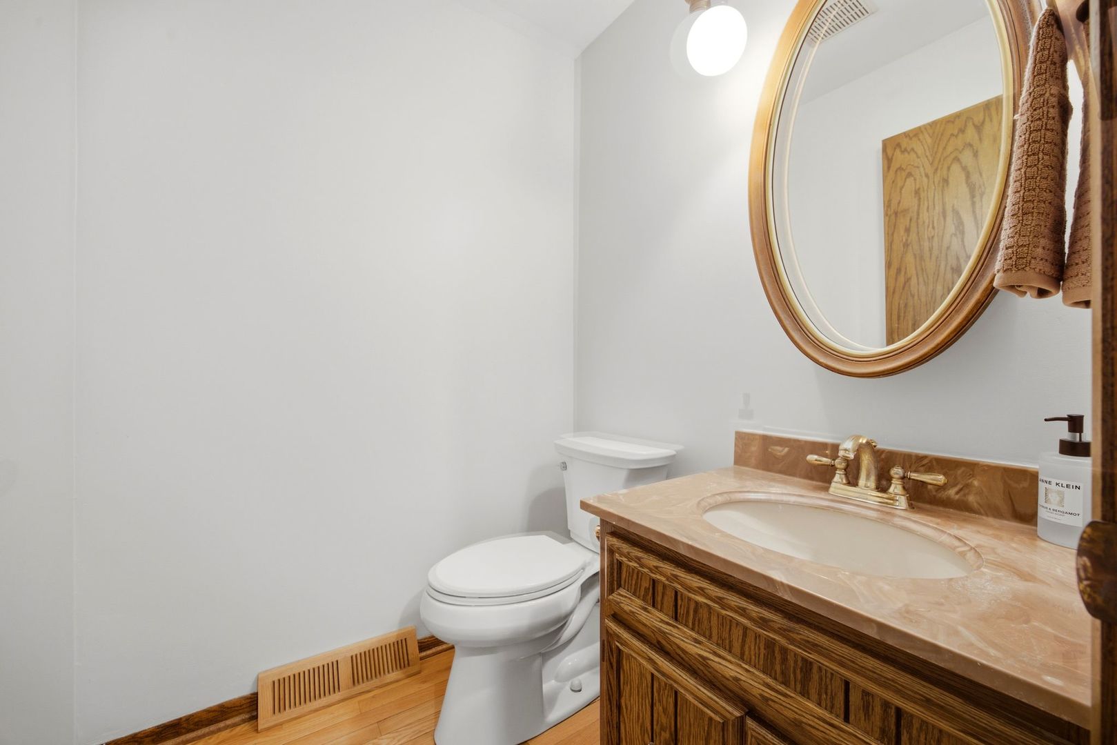 19W471 Deerpath Lane