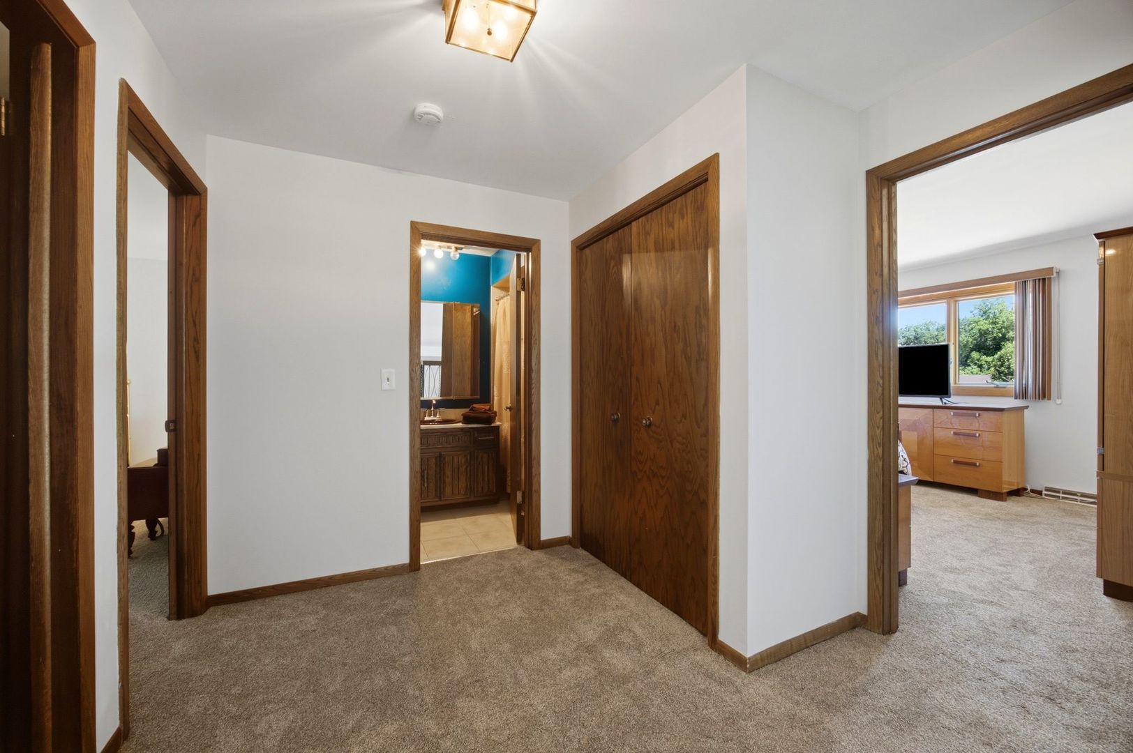 19W471 Deerpath Lane