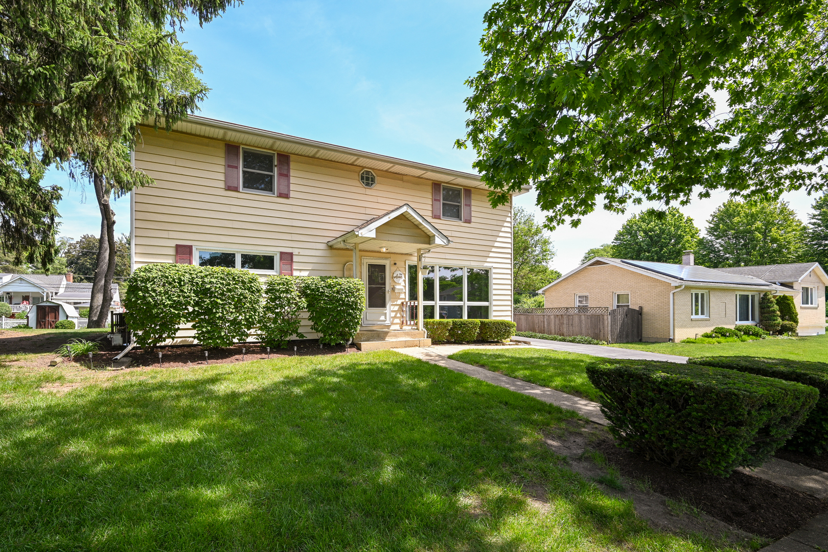 114 W Berkshire Avenue