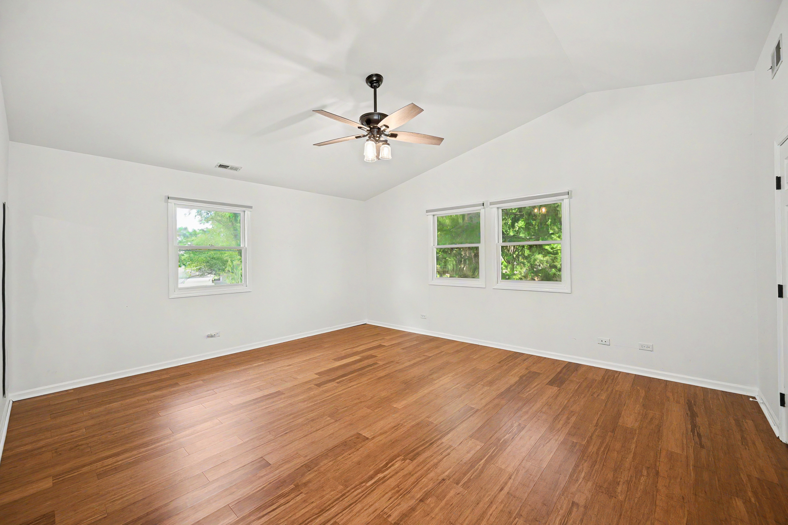 114 W Berkshire Avenue