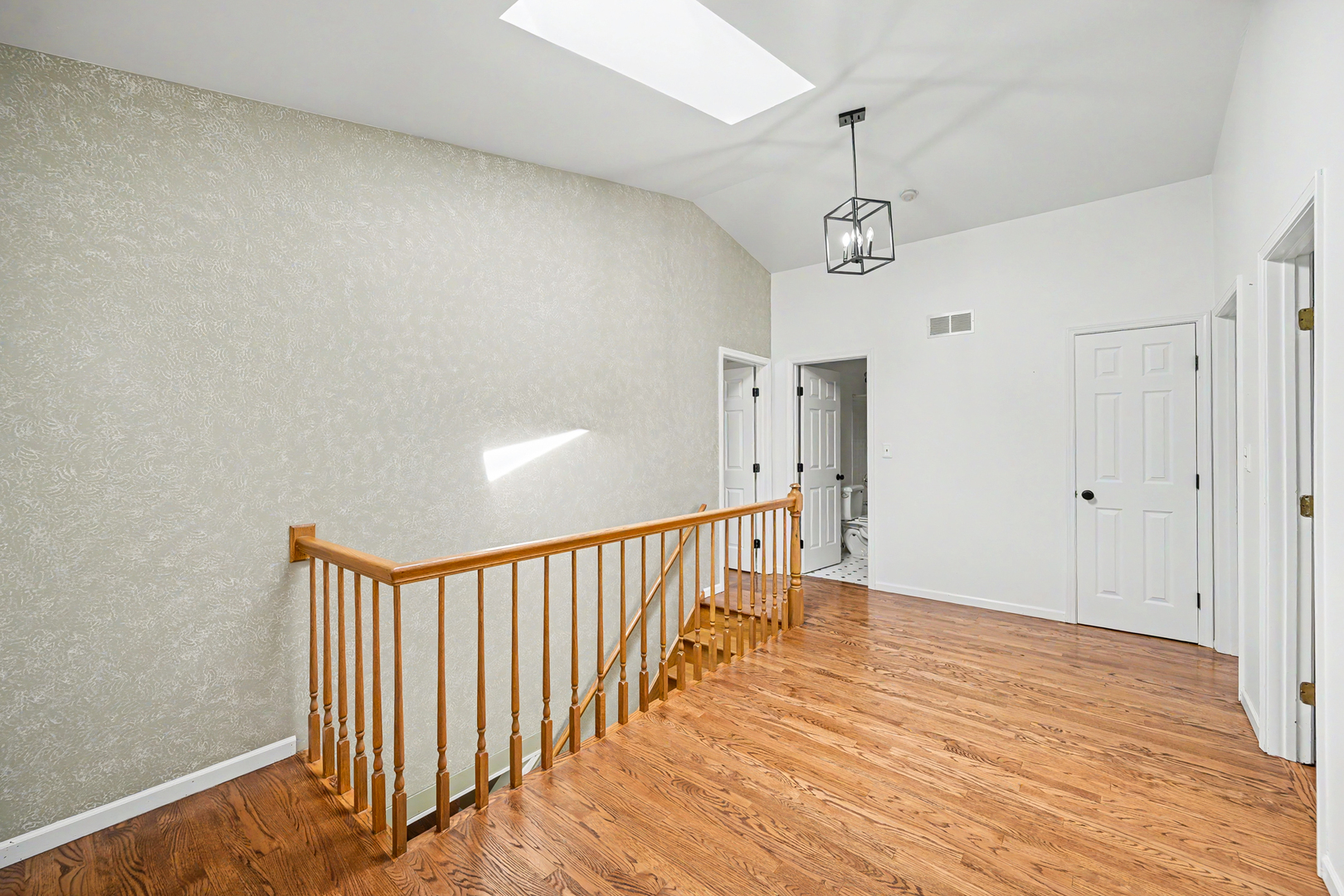 114 W Berkshire Avenue