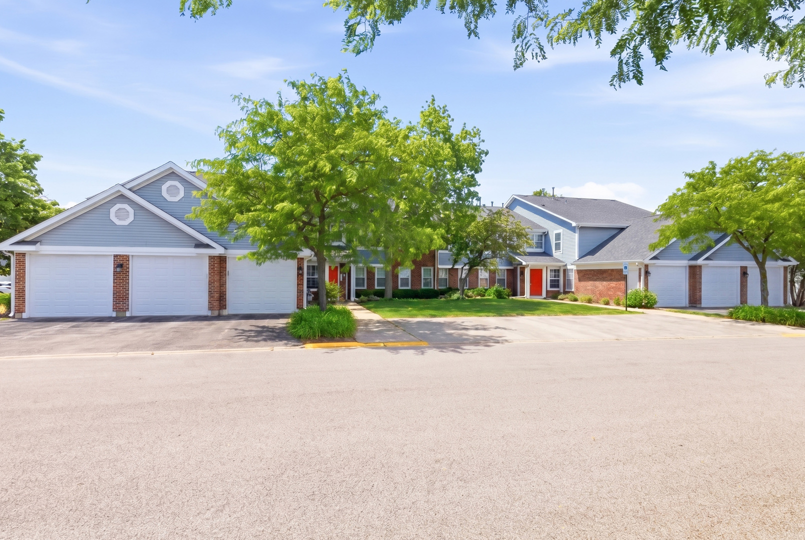 207 W Jennifer Lane Unit: 2-1A