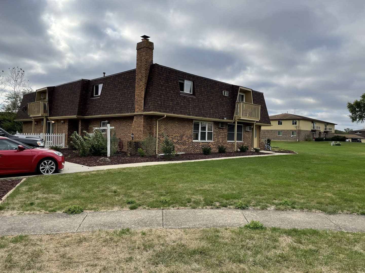 235 Woodrow Avenue Unit: 1C