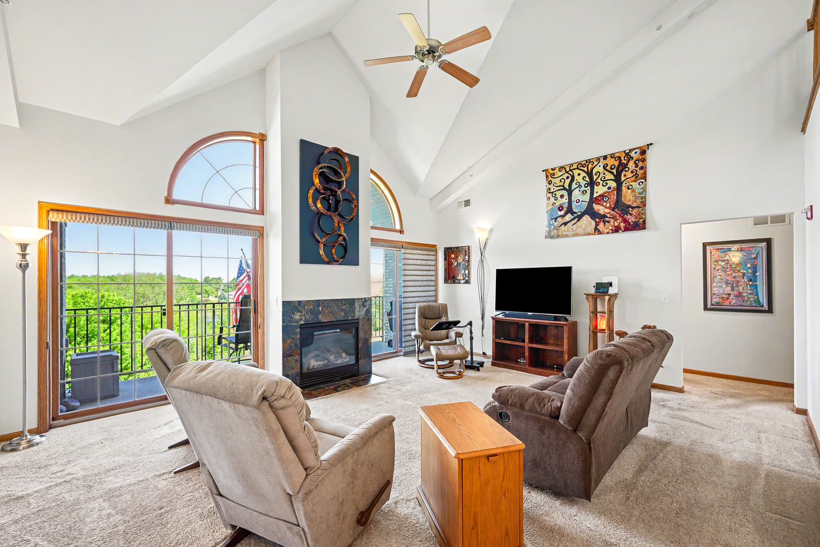 8505 Woodward Avenue Unit: 403