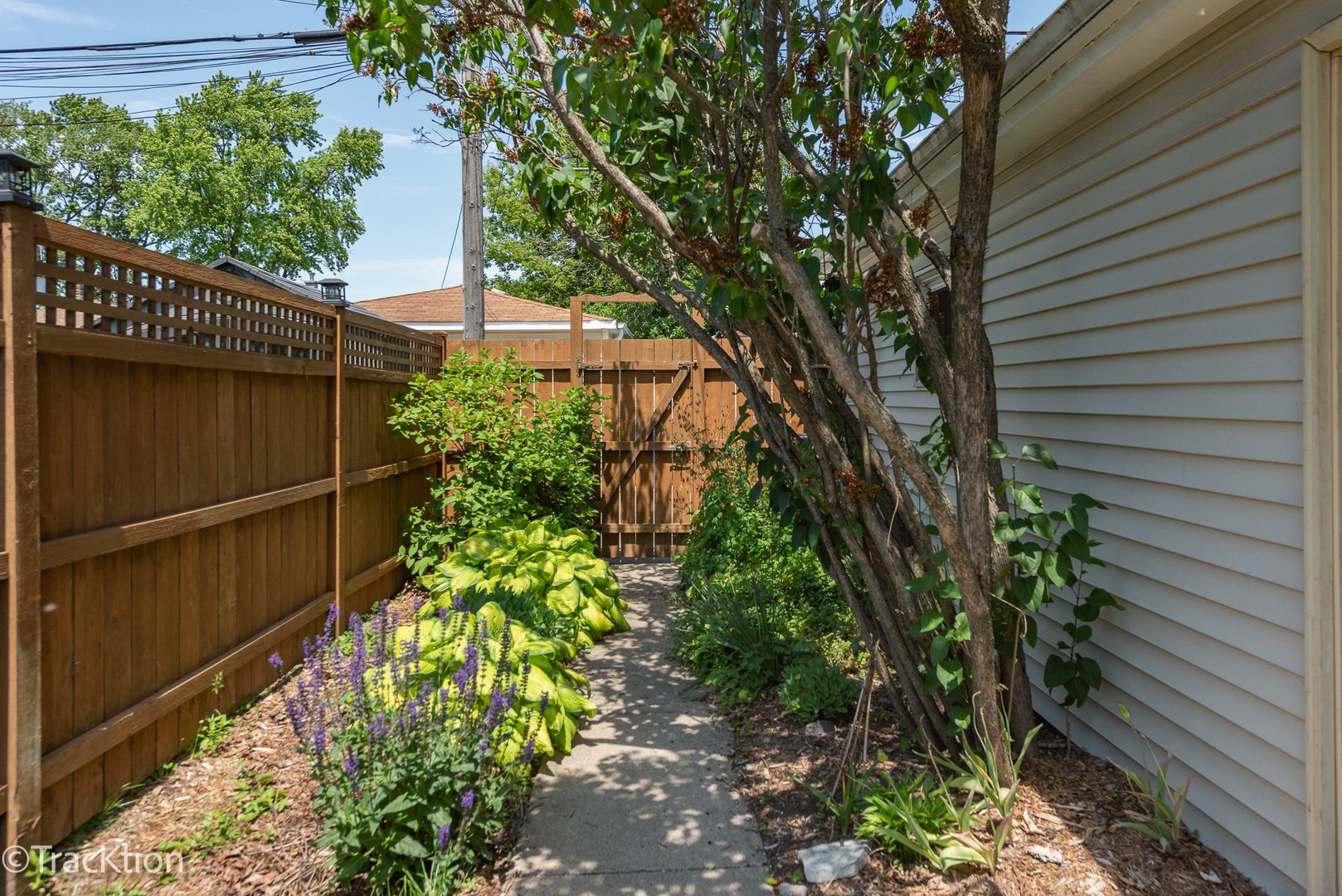 5034 W Argyle Street Unit: 2