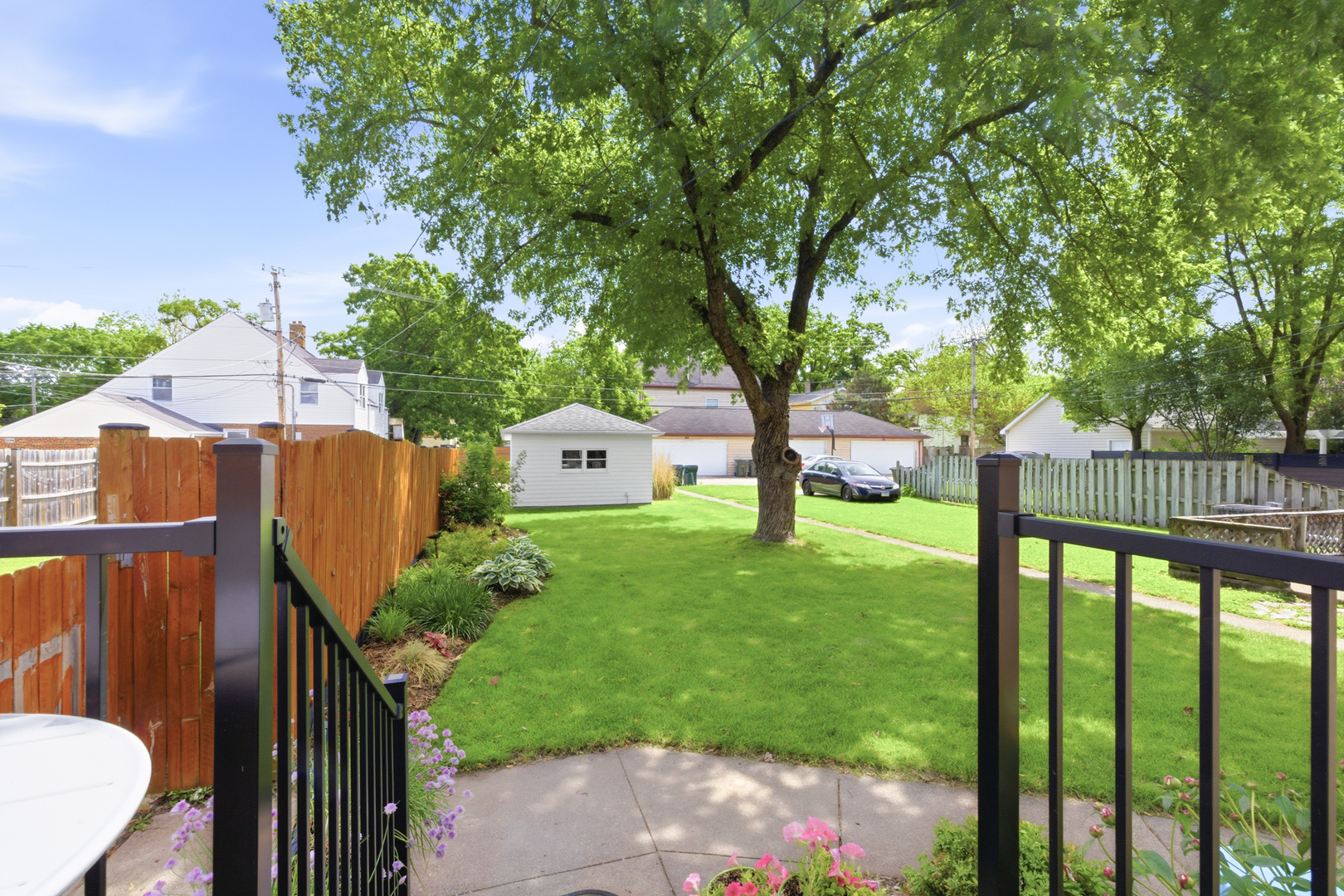 3707 Prairie Avenue