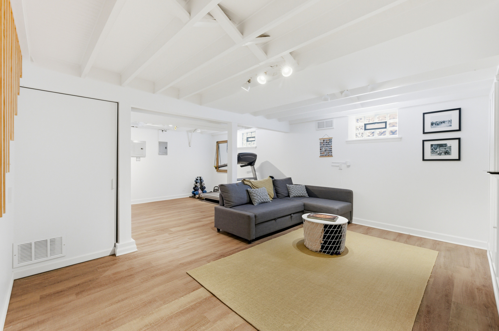 3707 Prairie Avenue