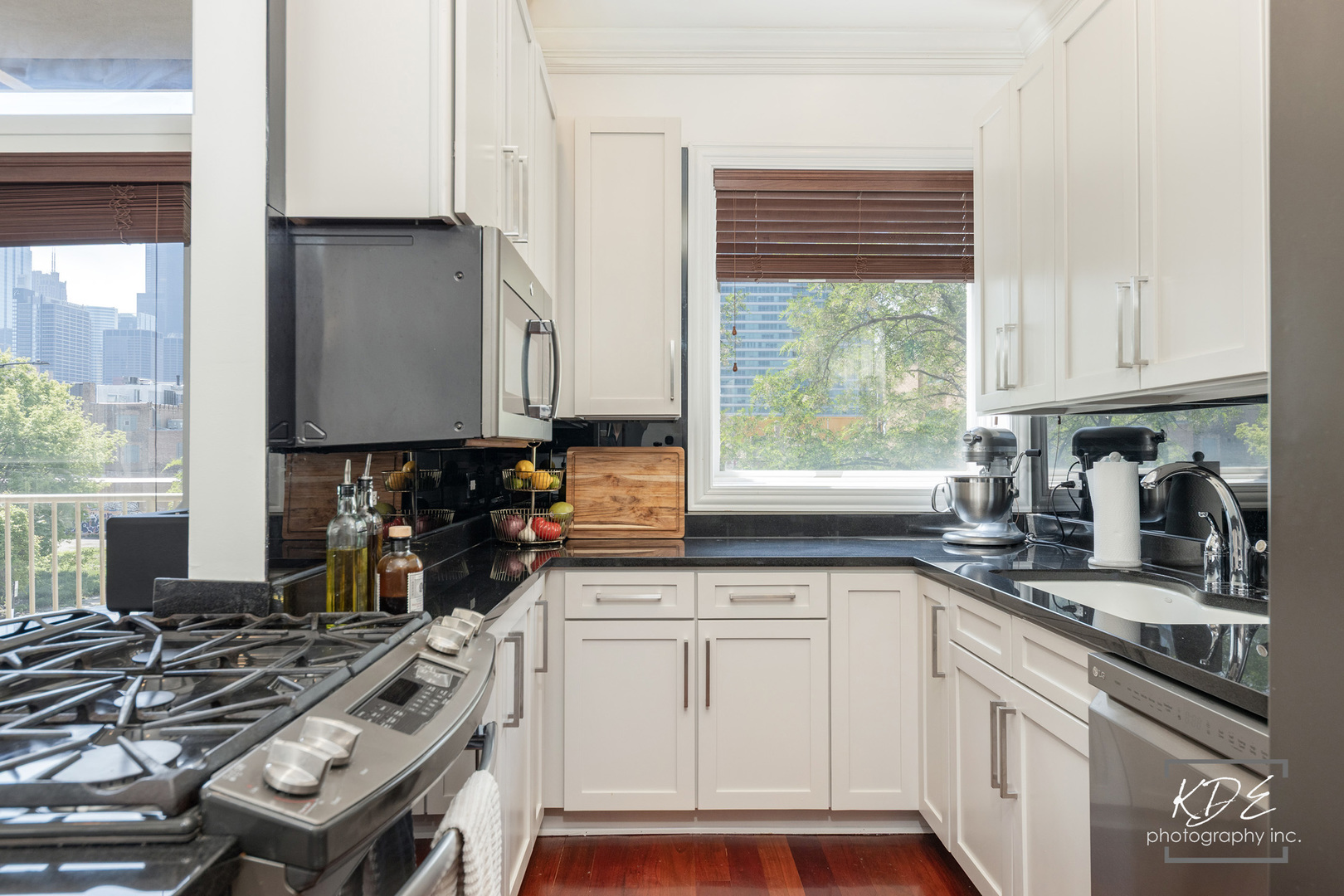 700 W Grand Avenue Unit: 3E