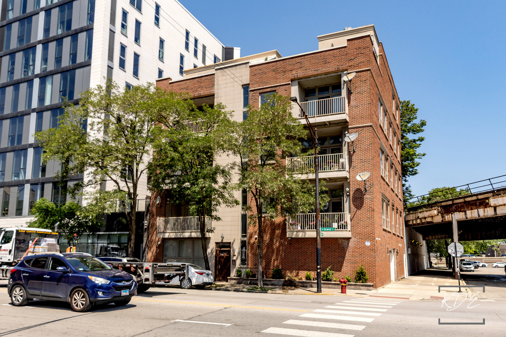 700 W Grand Avenue Unit: 3E