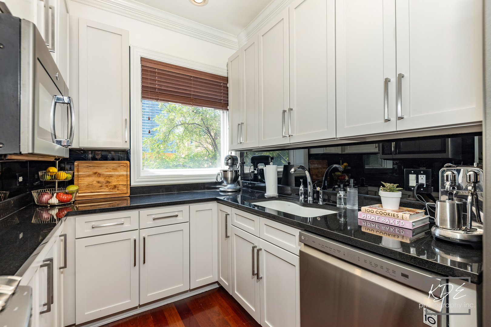 700 W Grand Avenue Unit: 3E