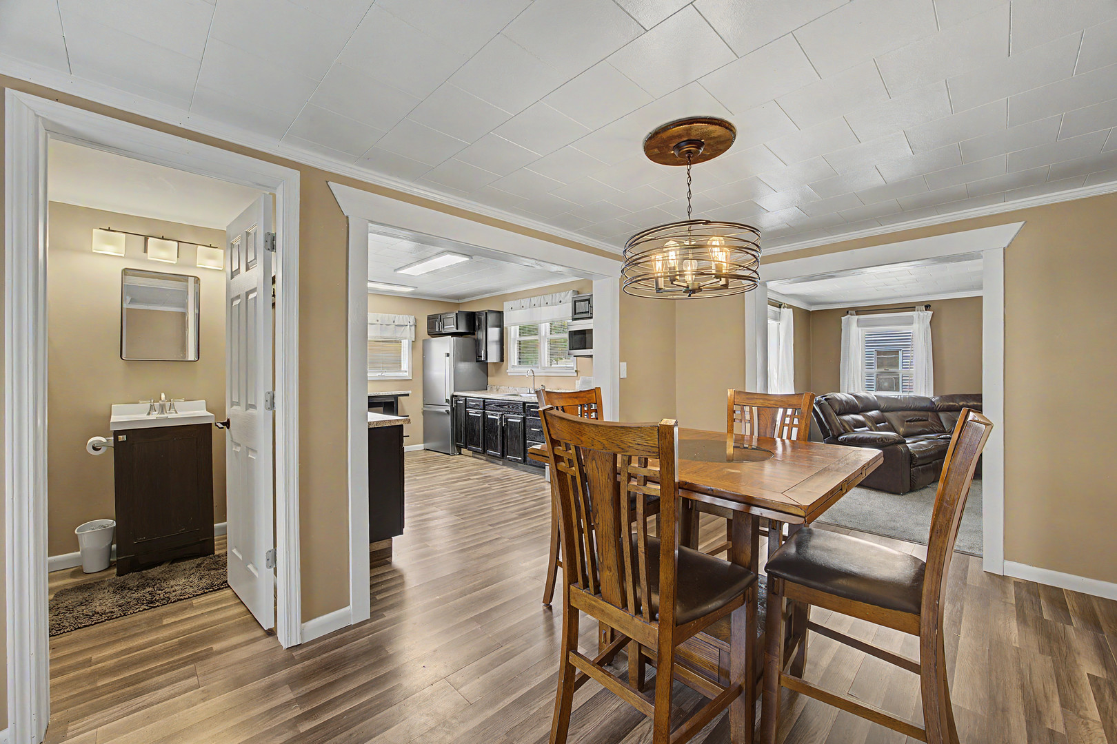 1206 E Main Street