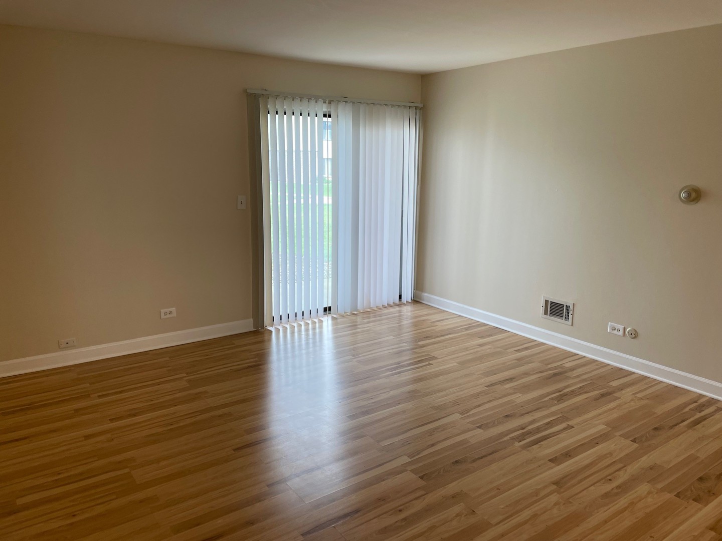 7373 Blackburn Avenue Unit: 104