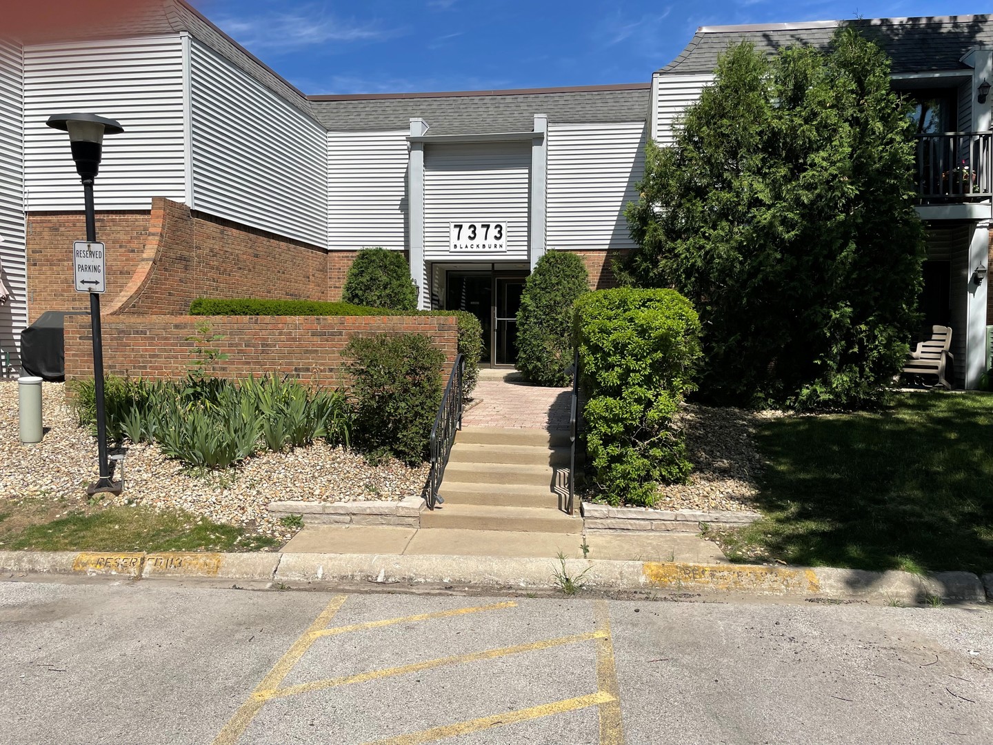 7373 Blackburn Avenue Unit: 104