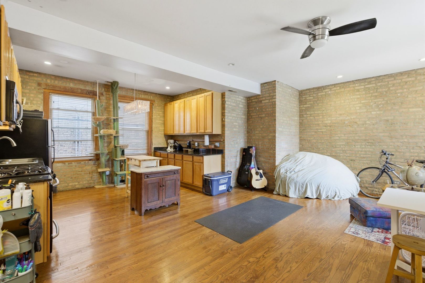 1634 W Columbia Avenue Unit: 1N