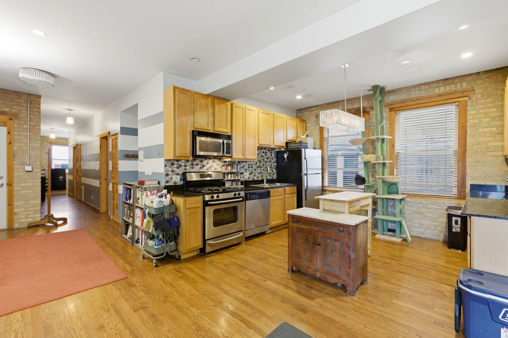1634 W Columbia Avenue Unit: 1N