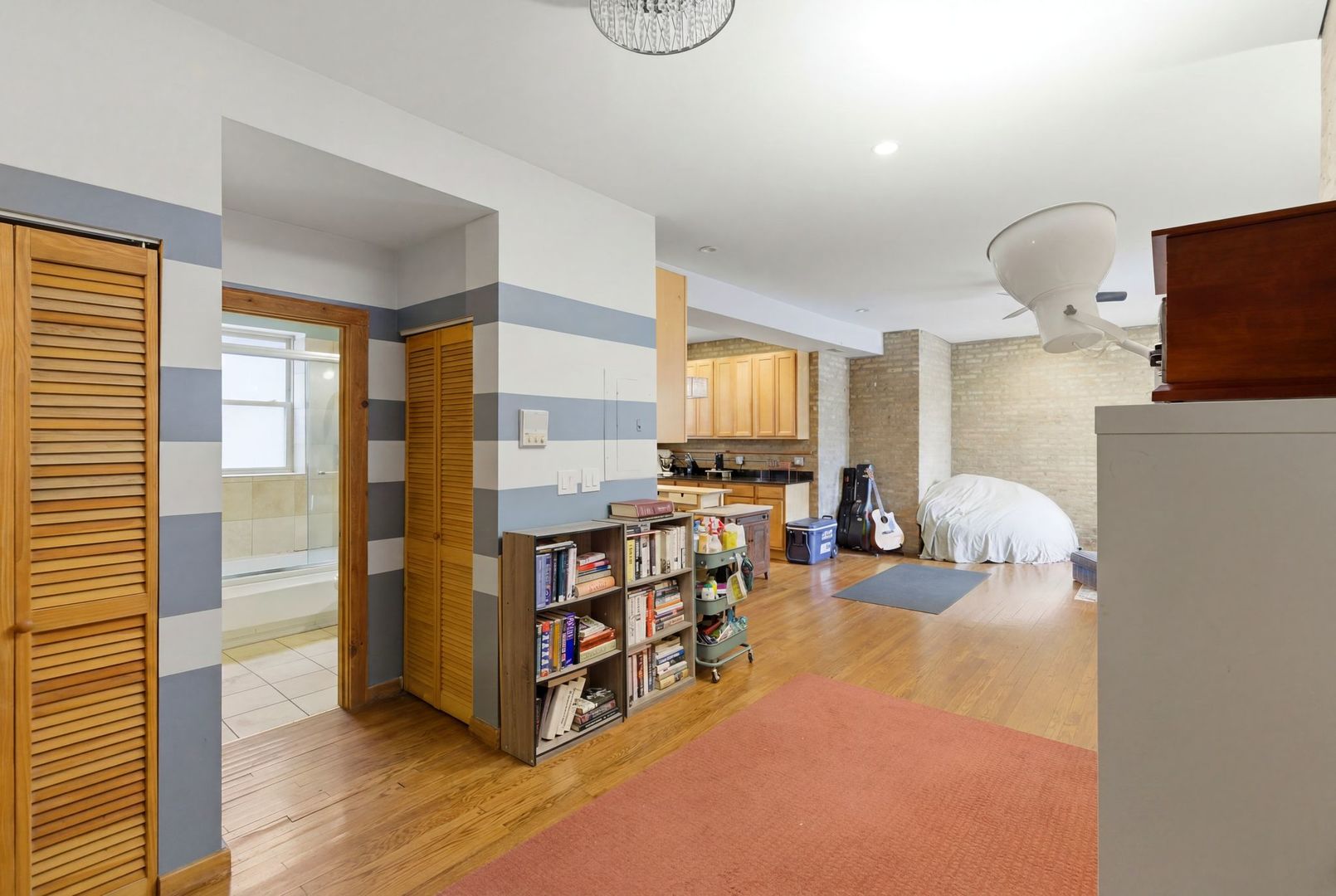 1634 W Columbia Avenue Unit: 1N